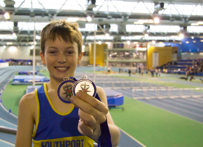 Luke Suarez won 3 Northern indoor medals